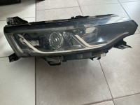 DESNI FAR RENAULT TALISMAN 2017g