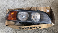 Desno prednje svjetlo serije 5 e39 BMW desno svjetlo 1743. 513. 1