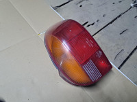 desno stop svijetlo ford mondeo 93g.