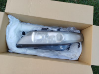 Honda Accord orginal prednji farovi