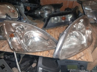 Honda Civic prednji farovi