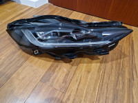 Jaguar XE desni FULL LED MATRIX far 2022god