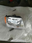 JEEP GRAND CHEROKEE - SPREDNJE DESNO SVJETLO