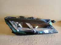 LAMPA FAR DESNA STRANA FULL LED AUDI TT S 8S0 14-