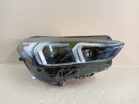 LAMPA FAR DESNA STRANA FULL LED BMW X1 U11 22-