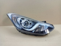 LAMPA FAR DESNA STRANA HYUNDAI I30 II 2 Z 12-