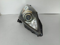 LAMPA FAR DESNA STRANA OPEL ZAFIRA B XENON