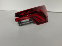 LAMPA FAR DESNA STRANA ZADNJA SKODA OCTAVIA IV 4 5E3 20- LED T38