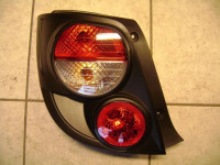 LAMPA FAR ZADNJA  LIJEVA STRANA CHEVROLET AVEO HATCHBACK (OBIČNI) 2011