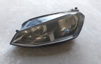 Lijevi far vw golf VII