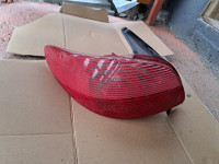 lijevo stop svijetlo peugeot 206 2000g.