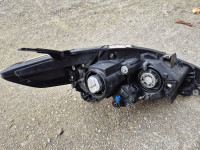 Mazda 5 prednji ljevi xenon far