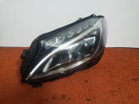 Mercedes C klassa A2058200561 levi LED Far
