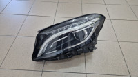 Mercedes gla prednji lijevi far