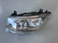 MERCEDES SPRINTER W907 PREDNJI LIJEVI HALOGEN FAR