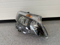 MERCEDES VITO W447 DESNI FAR H7 NOVI