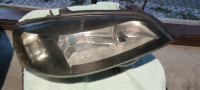 Opel Astra G desni far