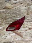 Opel astra j desno unutarnje stop svijetlo
