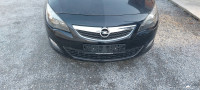 Opel Astra J farovi