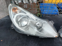 Opel Corsa D 08.g prednje desno svijetlo