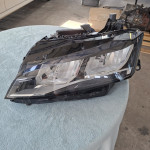 Peugeot 308 2021-2024 98516733 prednji lijevi far prodajem