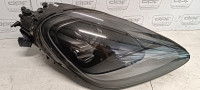 Porsche Cayenne 3 prednji desni far