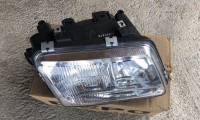 PREDNJE DESNO FARNO SVJETLO DESNO PREDNJE AUDI A3 441-1126