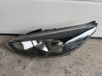 PREDNJI LIJEVI FAR FORD FOCUS MK3 FACELIFT 2015