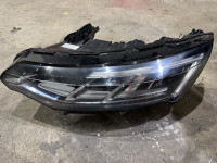 PREDNJI LIJEVI FAR RENAULT TALISMAN 2024