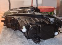 Desni (suvozačev) full led prednji adaptivni far za Golfa 7.5