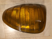 Prodajem plastiku žmigavca za MB 123