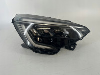 RENAULT CLIO V DESNI FULL LED FAR 260109379R