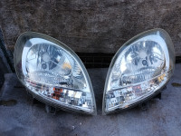 Renault Kangoo 03-06.g prednje desno svijetlo