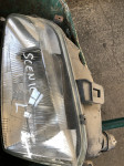 Renault scenic prednji far