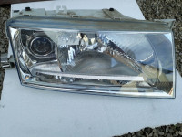 Skoda octavia desni far svjetlo 2000-2008