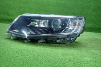 SKODA OCTAVIA III BI XENON 13-17 FAR LIJEVA STRANA LAMPA