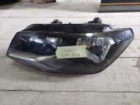 Volkswagen Caddy 2011-2016 - lijevi far (halogeni)