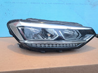 VW Touran 5TB far desni led
