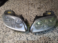Vw touran prednji farovi