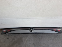 ZADNJA LAMPA VW PASSAT B9 KARAVAN