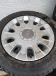 Audi  alu 17 cola sa  zimskim  gumama