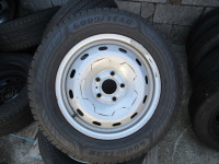 Čelične felge 16'' rupe 5x114.3, 4 kom.Kombi Teretne Opel/Renault+gume