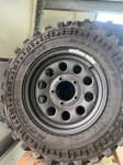Suzuki Jimny gume i felge 15 cola