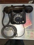 Antikni telefon Iskra ATA 11 – Crni bakelit (Retro/Vintage)