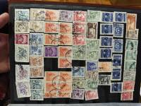 ALBUM SA MARKICAMA - preko 700 markica, ima kataloški vrijednijih...