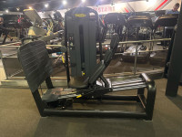 TECHNOGYM SELECTION LINE PRO BLACK LEG PRESS