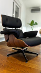 Eames lounge fotelja + otoman – orah/crna koža – novo, dostupno odmah