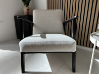 Set od 2 IKEA EKENÄSET fotelje + stolić – kao novo