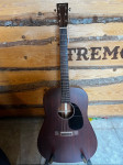Martin D-15 M akusticna gitara