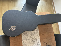 Tvrdi kofer za akustičnu gitaru